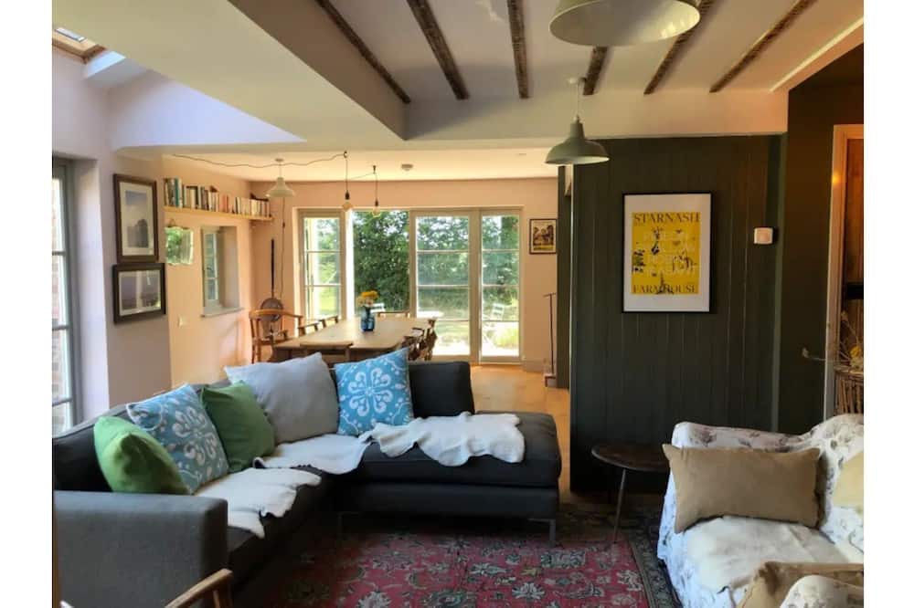 Photo of Others in Upper Dicker