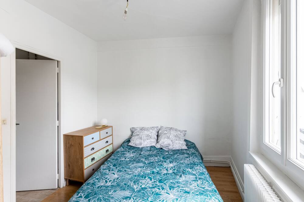 Photo of Bedroom in Darnetal