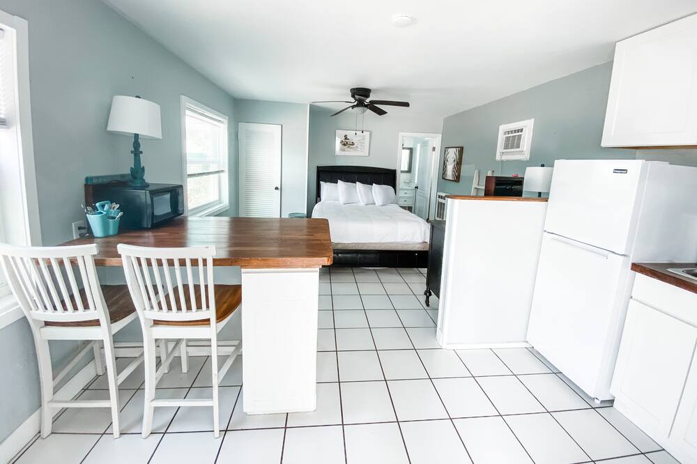 Photo of Bedroom in Tropic