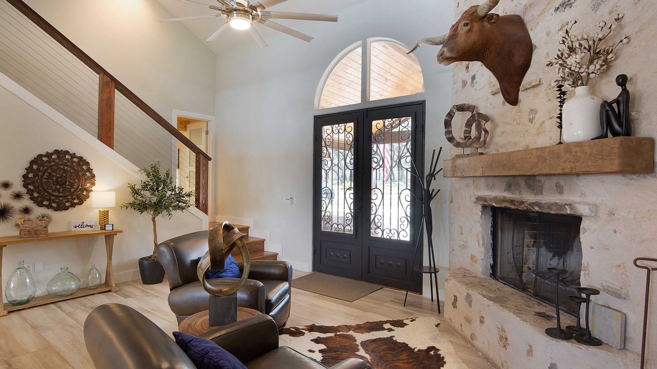 Photo of Livingroom in Paleface Park