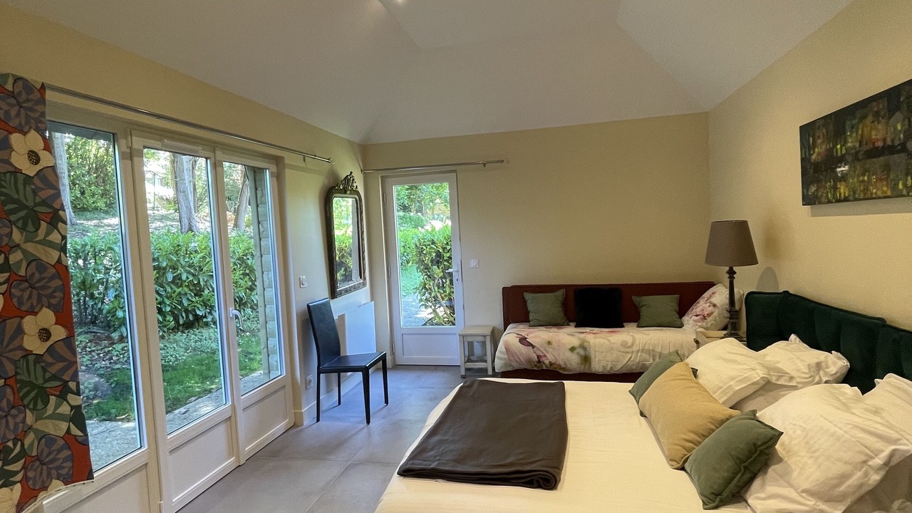 Photo of Bedroom in Genneville