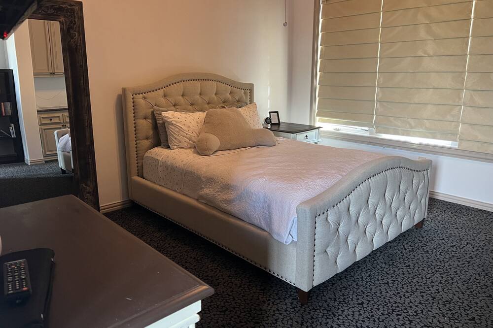 Photo of Bedroom in Frisco