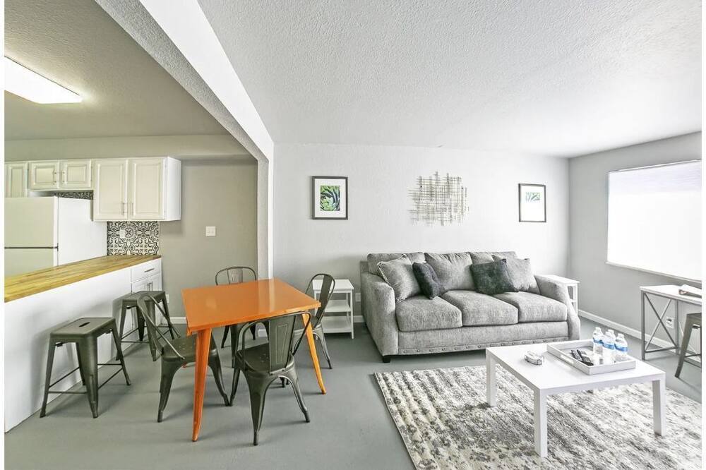 Photo of Livingroom in Rincon Heights