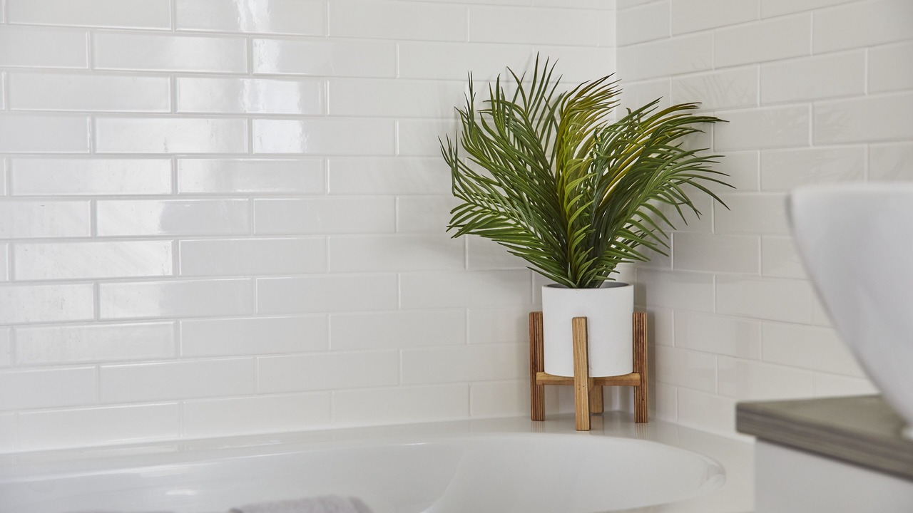 Photo of Bathroom in Cayton Bay