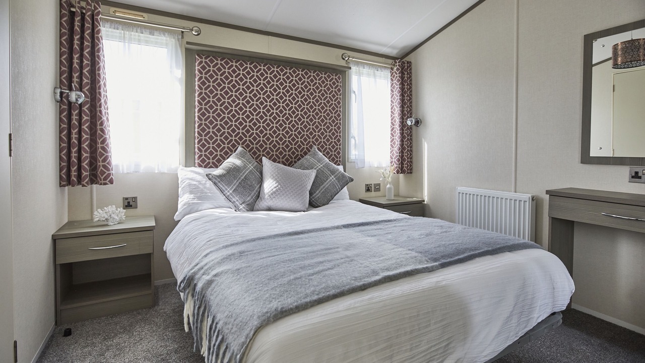 Photo of Others in Cayton Bay