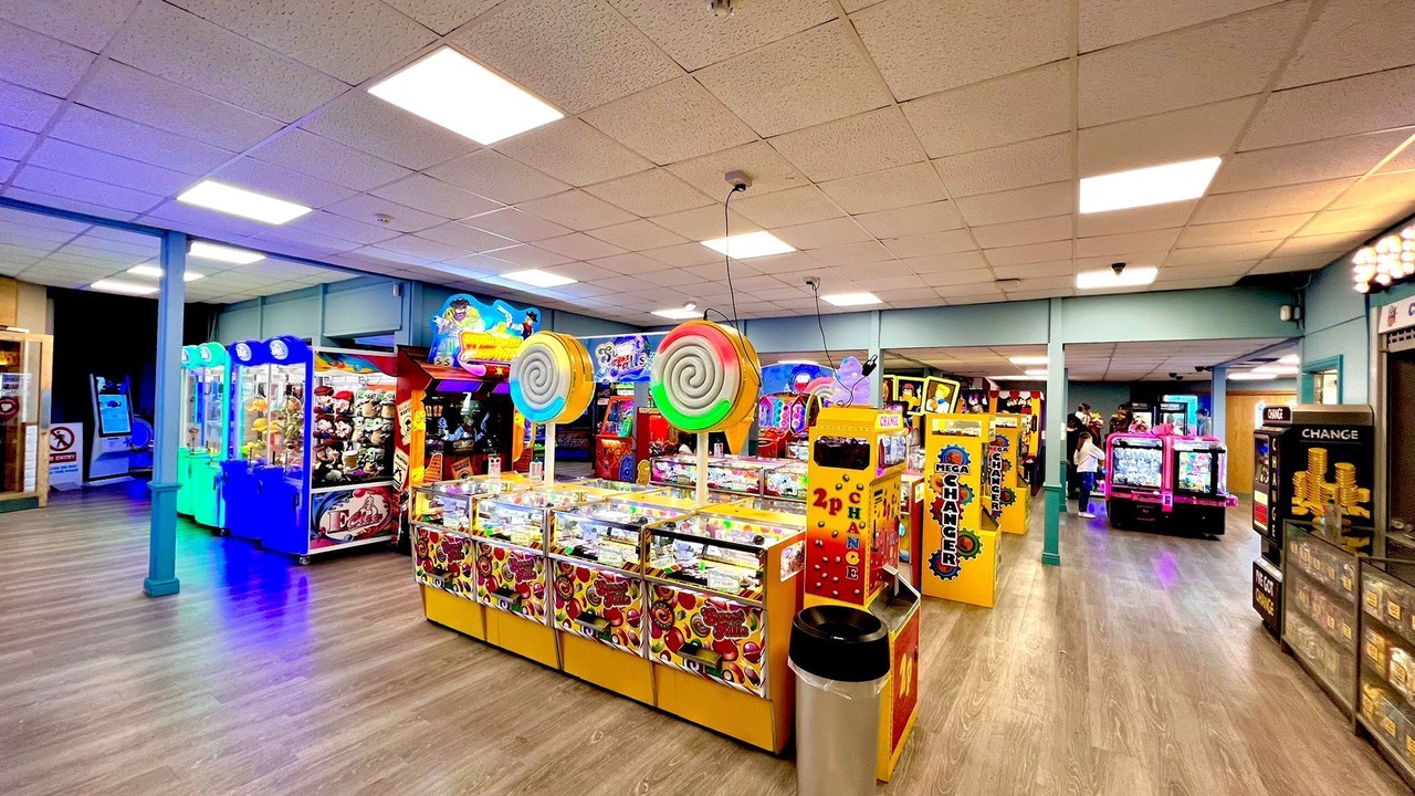 Photo of Others in Cayton Bay