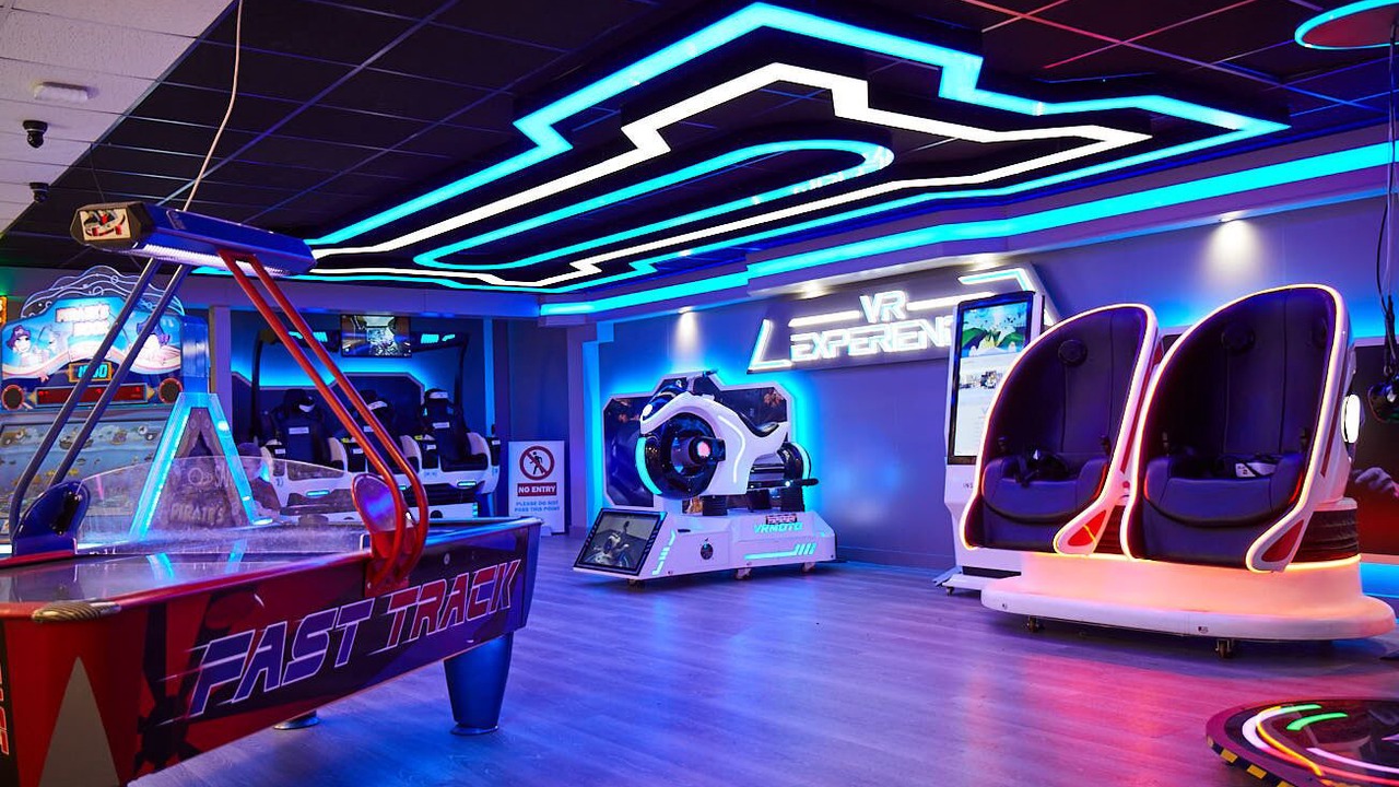 Photo of Others in Cayton Bay