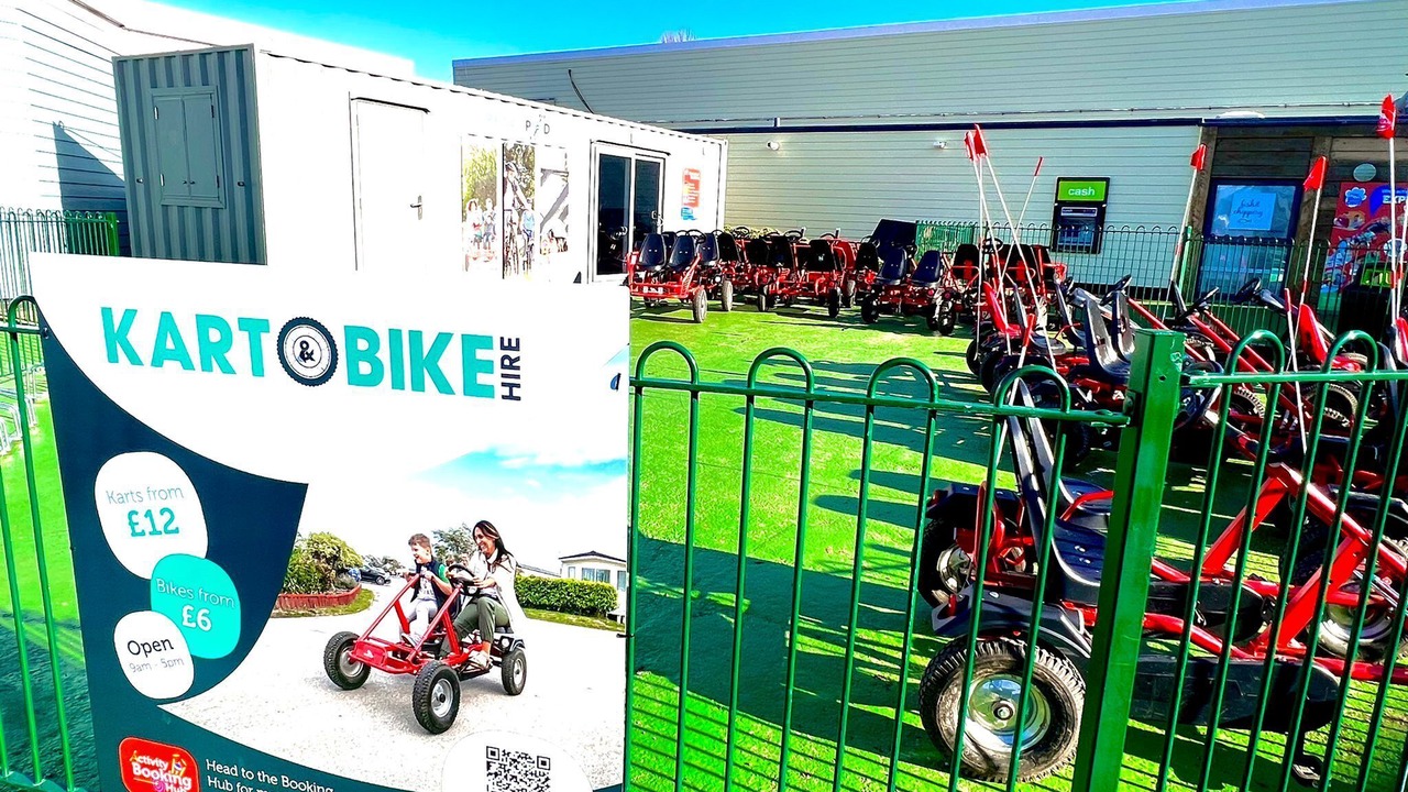 Photo of Others in Cayton Bay