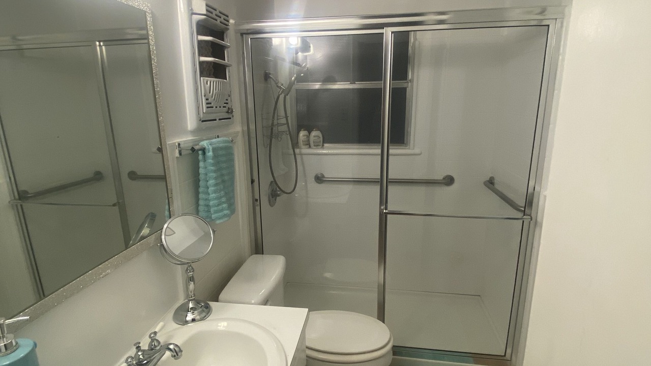 Photo of Bathroom in Allandale