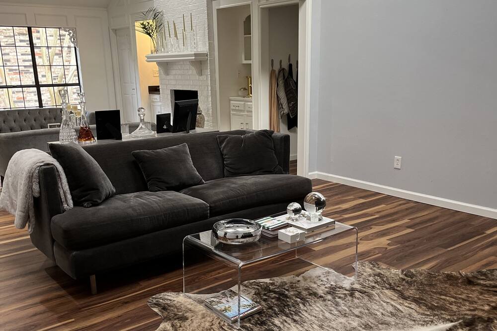 Photo of Livingroom in Richardson