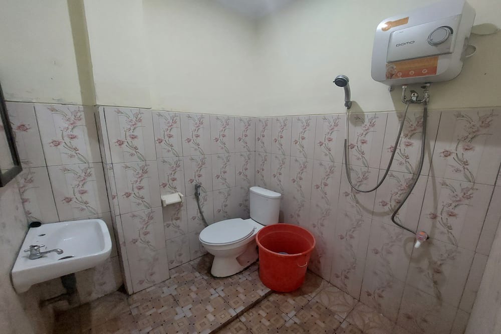 Photo of Bathroom in Kretek