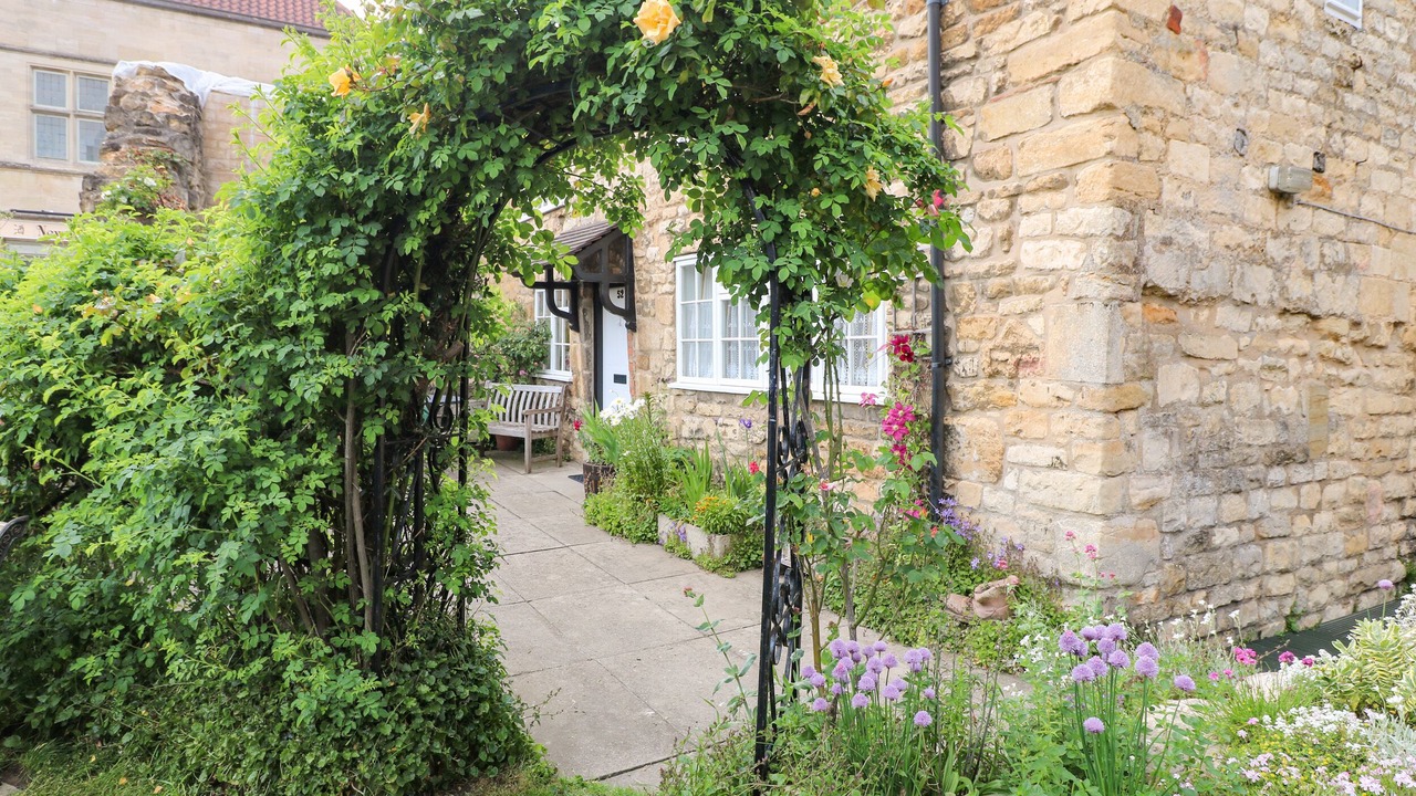 Photo of Others in Lincoln