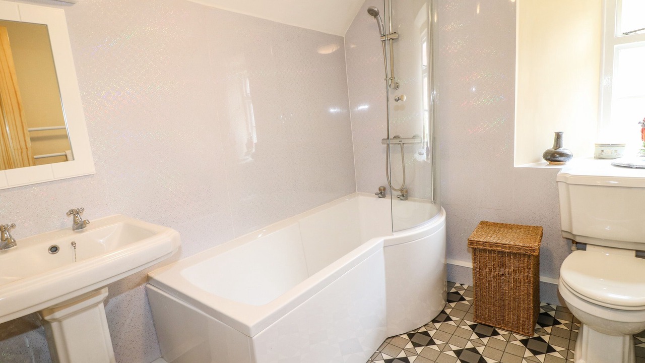 Photo of Others in Lincoln