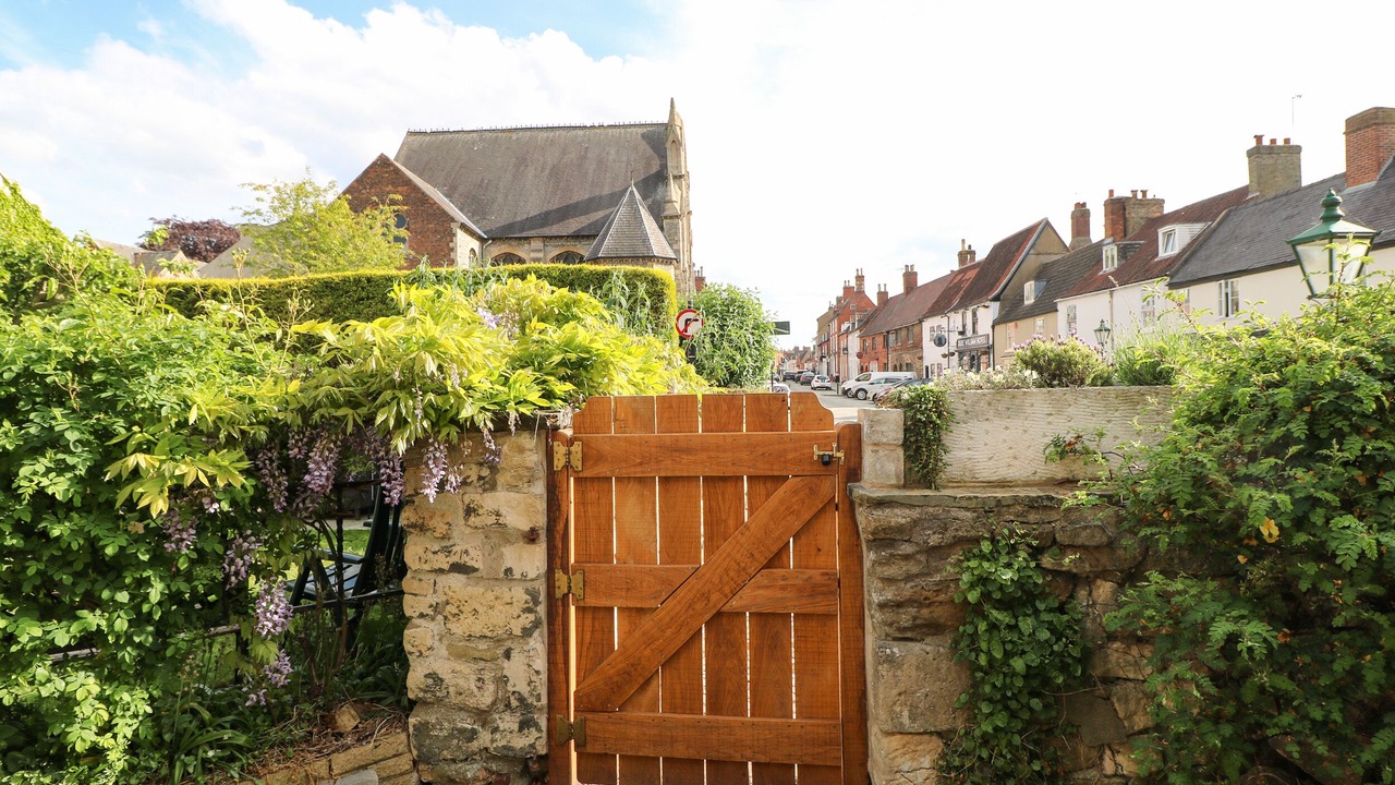 Photo of Others in Lincoln