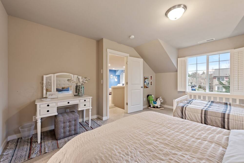 Photo of Others in Mill Creek