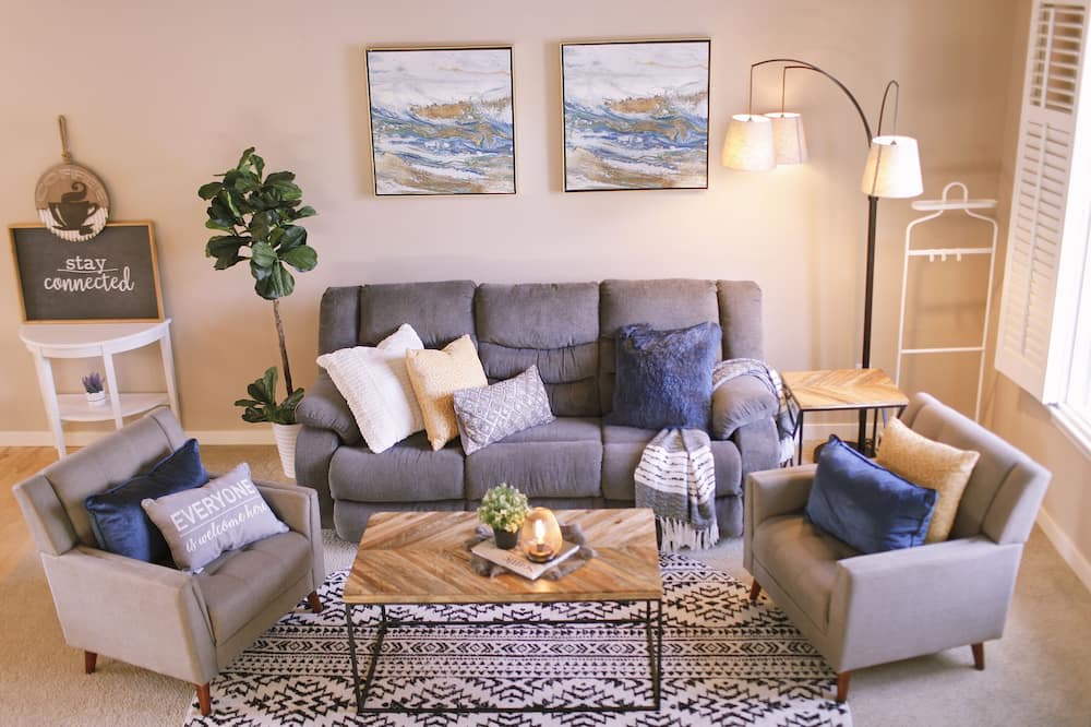 Photo of Bedroom in Mill Creek