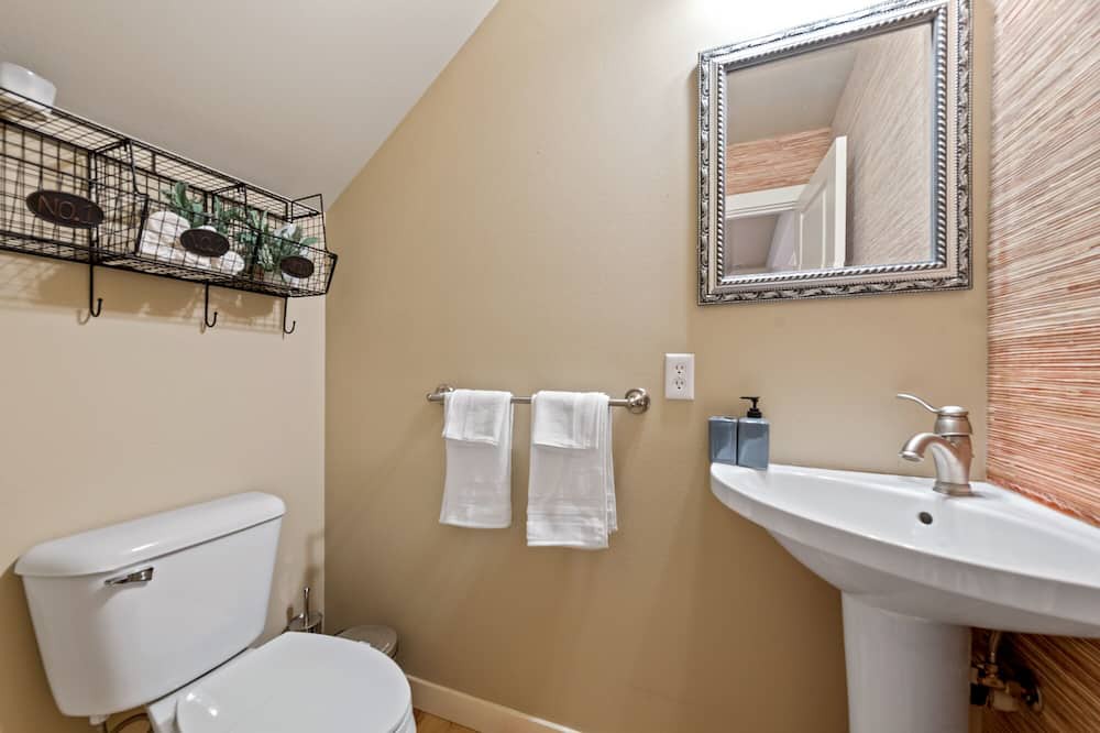 Photo of Bedroom in Mill Creek