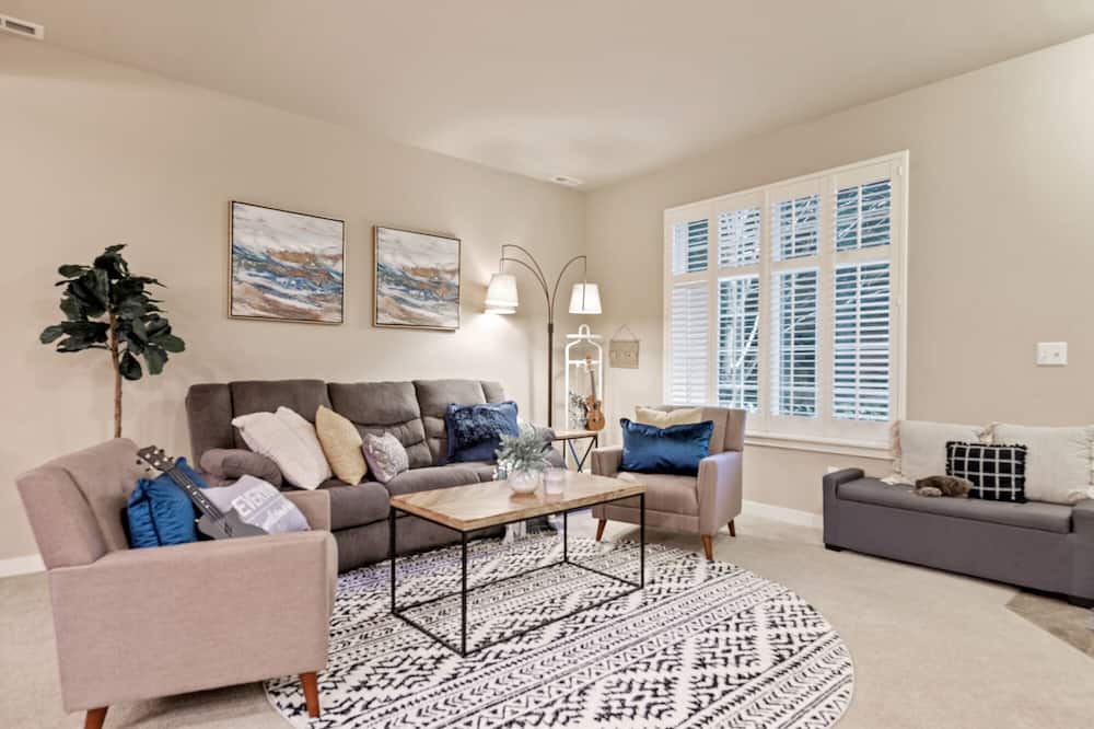 Photo of Others in Mill Creek