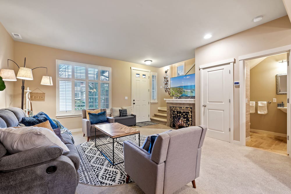 Photo of Bedroom in Mill Creek