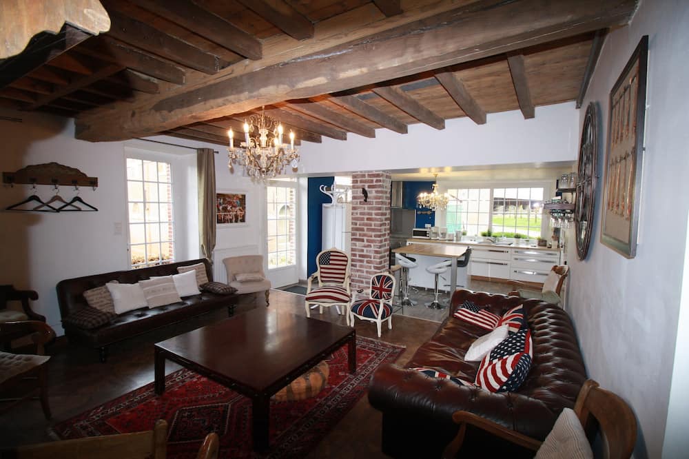 Photo of Livingroom in Talmas