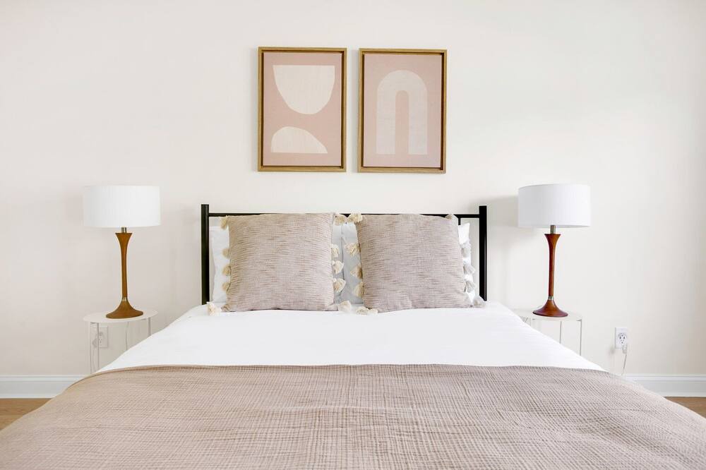Photo of Bedroom in Brook Farm
