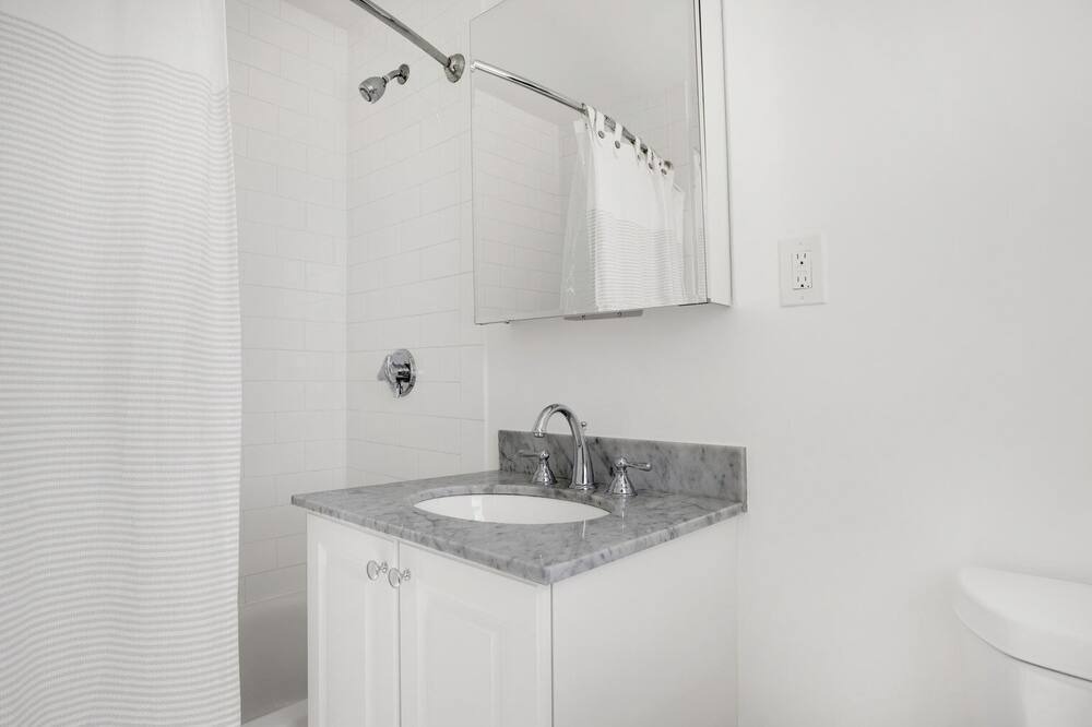Photo of Bathroom in Brook Farm