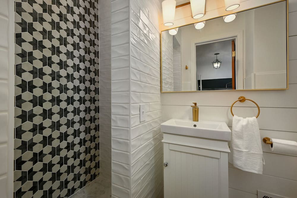 Photo of Bathroom in South Kansas City
