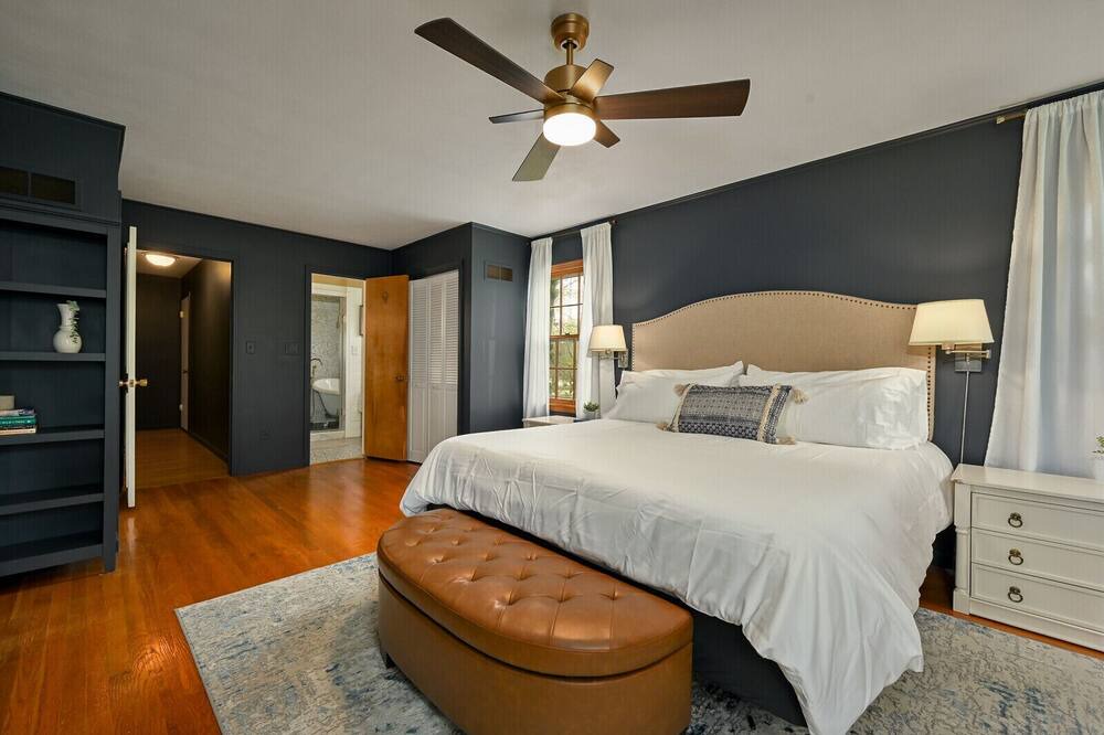 Photo of Bedroom in South Kansas City