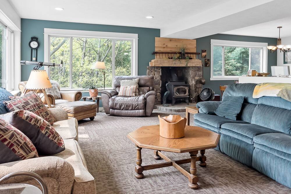 Photo of Livingroom in Shelby