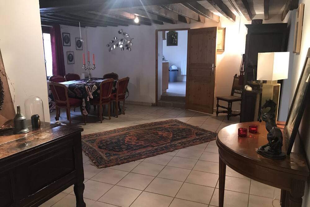 Photo of Livingroom in Viarmes