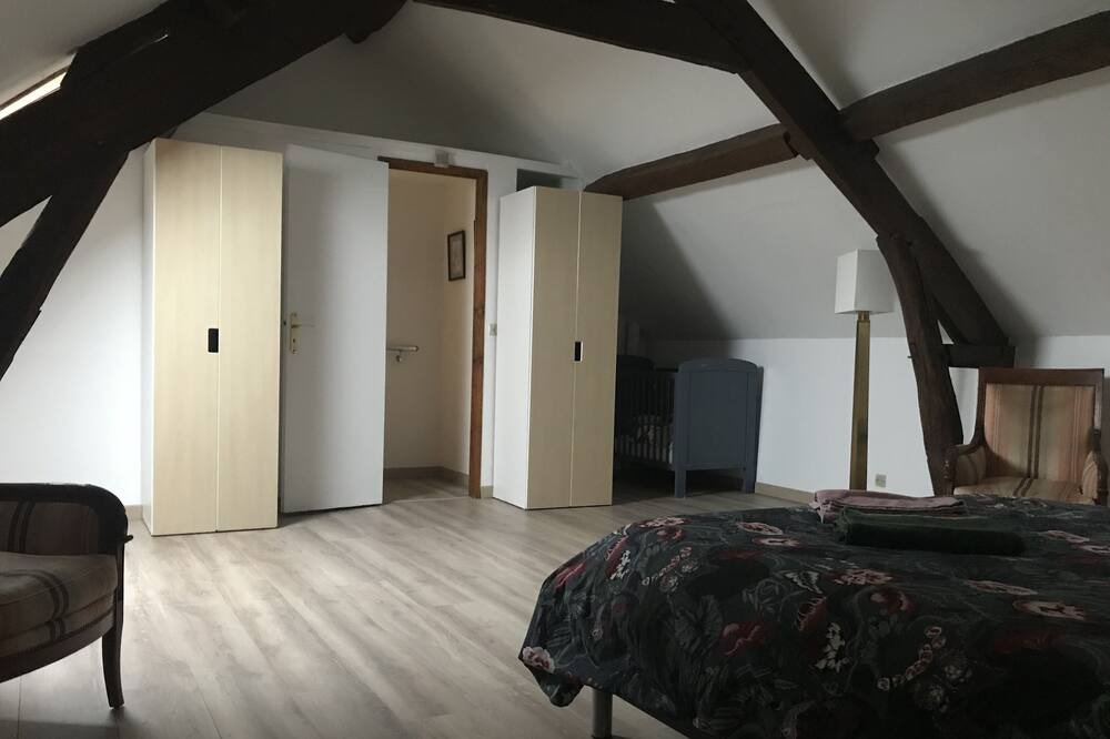 Photo of Bedroom in Viarmes