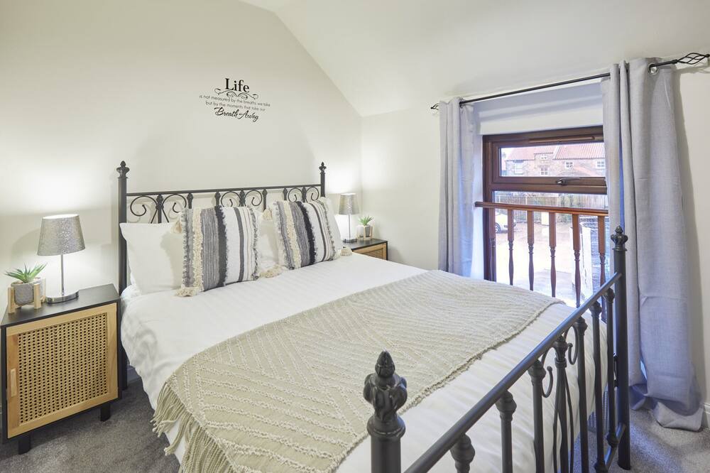 Photo of Others in Newton-on-Rawcliffe