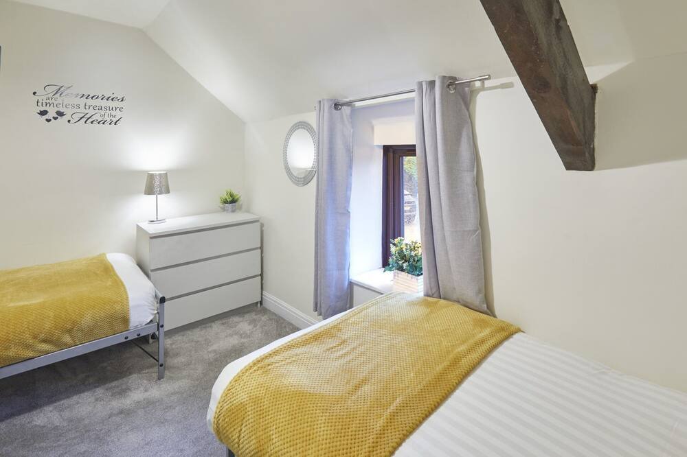 Photo of Others in Newton-on-Rawcliffe