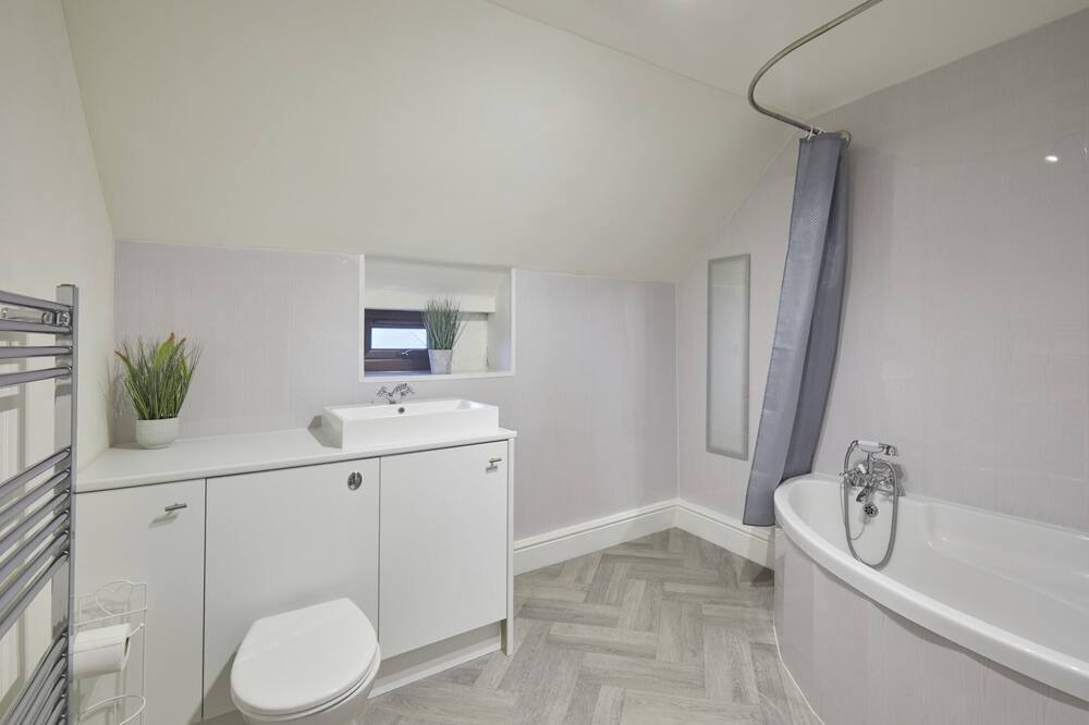 Photo of Others in Newton-on-Rawcliffe