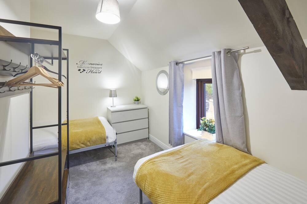 Photo of Others in Newton-on-Rawcliffe