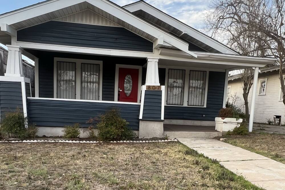 Photo of Others in Highland Park