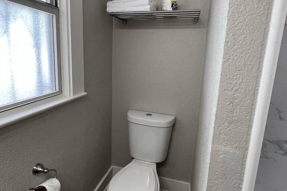 Photo of Bathroom in Highland Park
