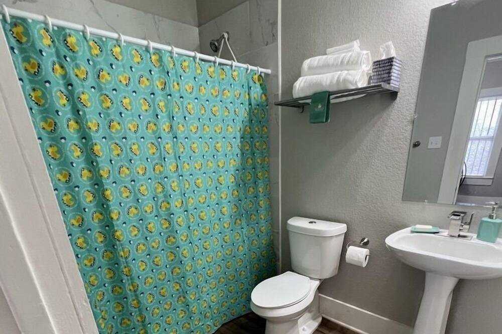 Photo of Bathroom in Highland Park