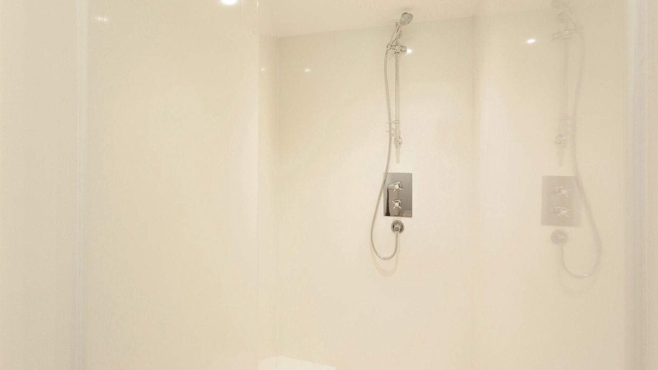 Photo of Others in Ebford