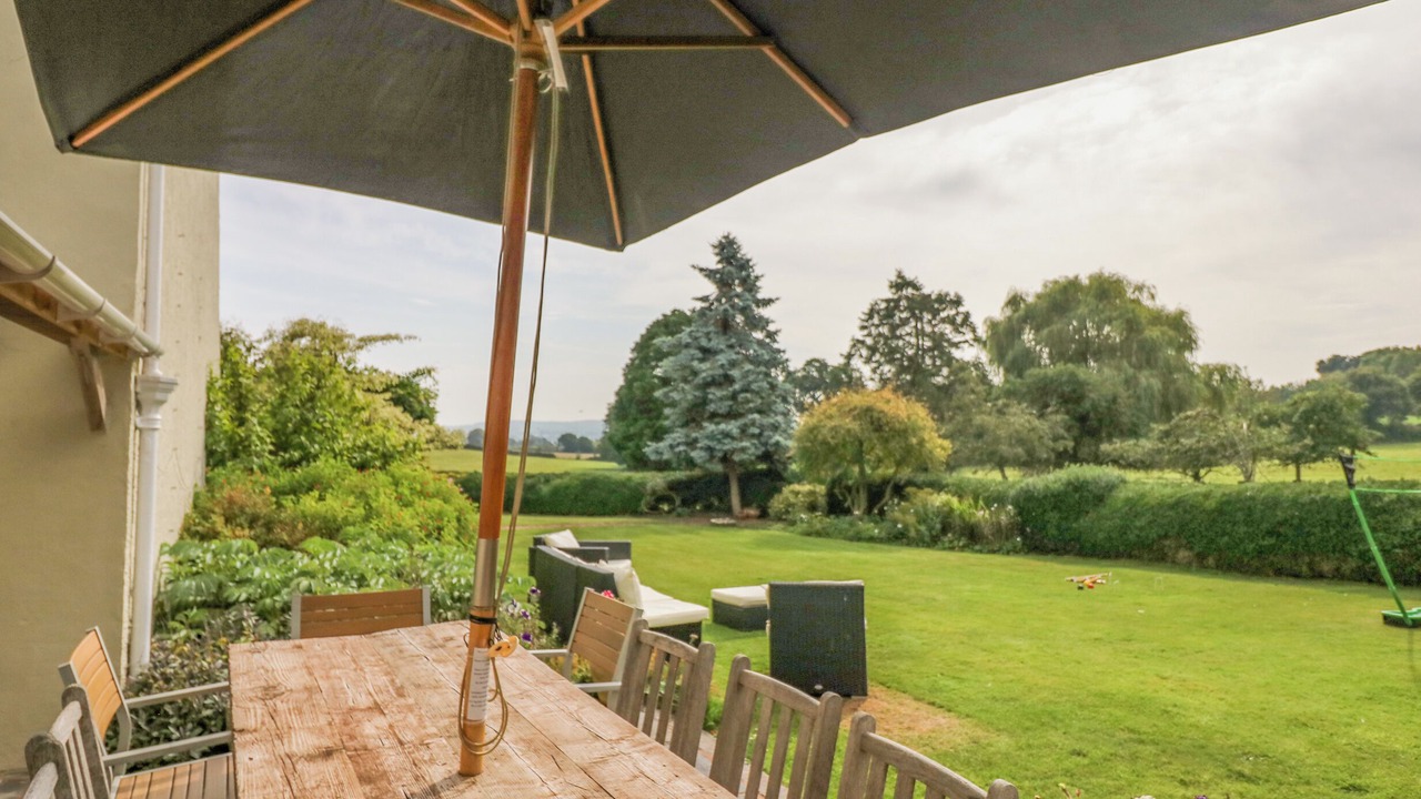 Photo of Outdoor in Ebford