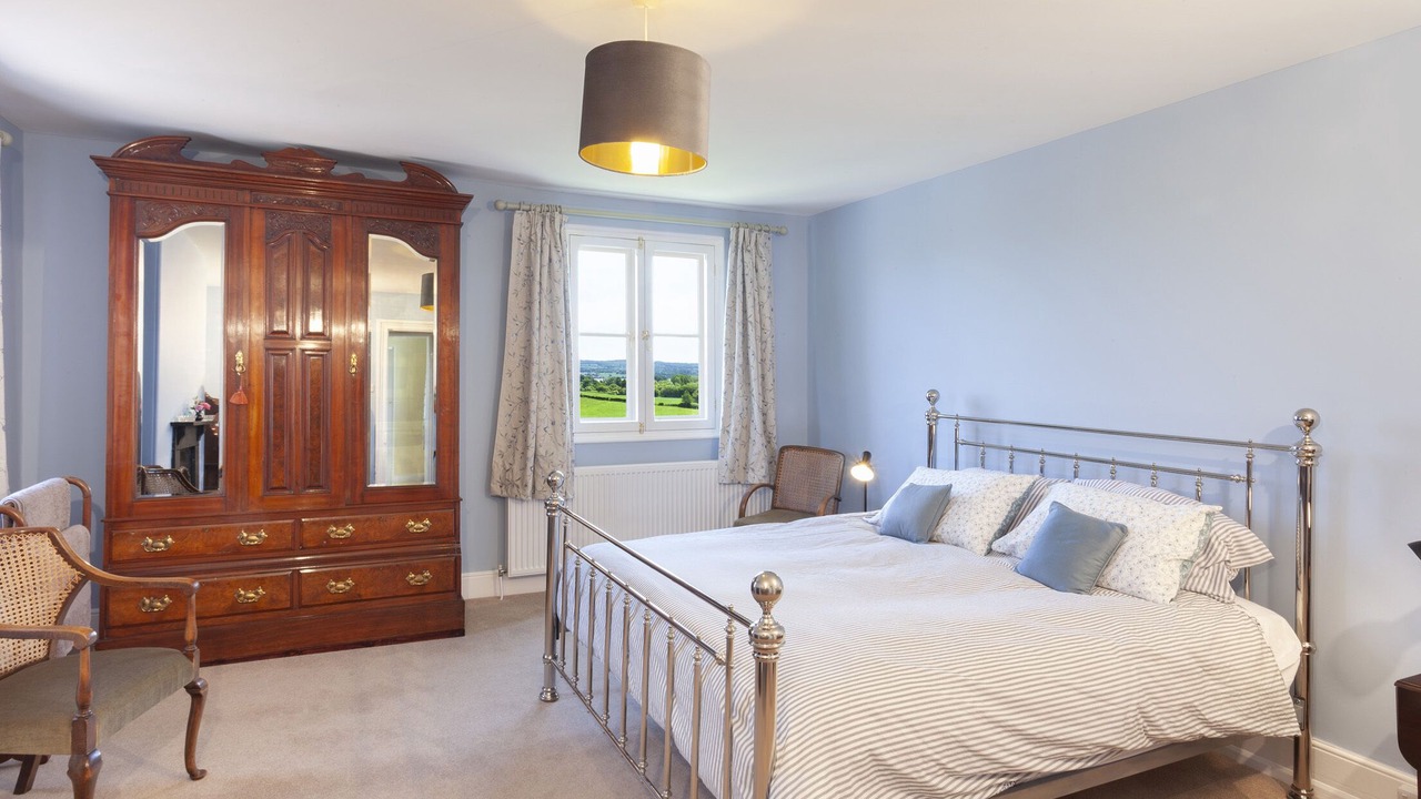 Photo of Others in Ebford