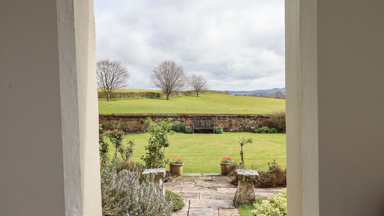 Photo of Others in Ebford