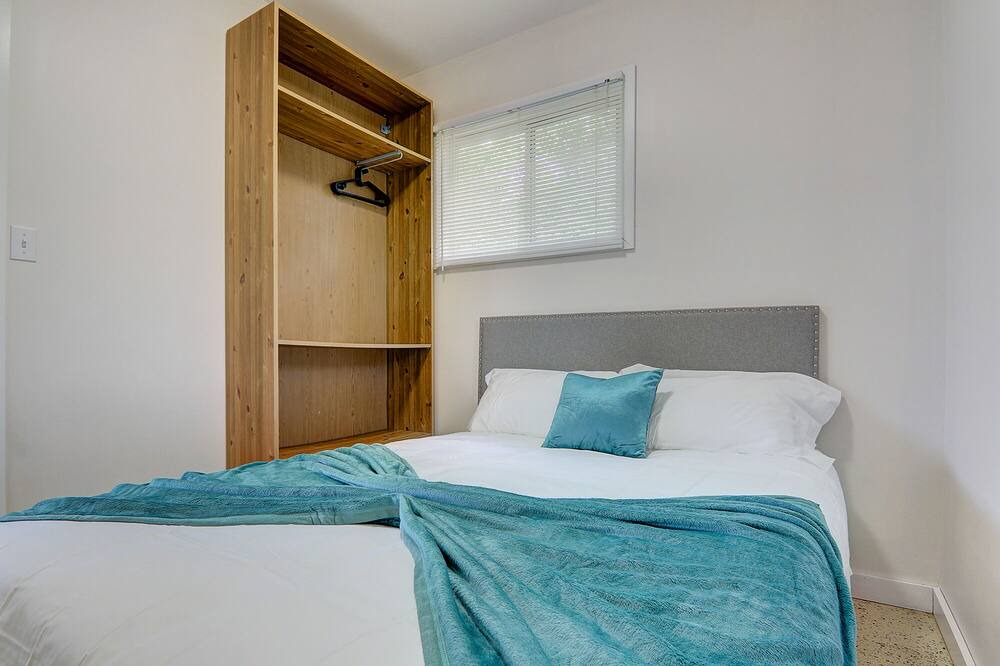 Photo of Bedroom in Roseneath