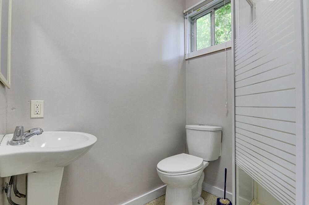 Photo of Bathroom in Roseneath