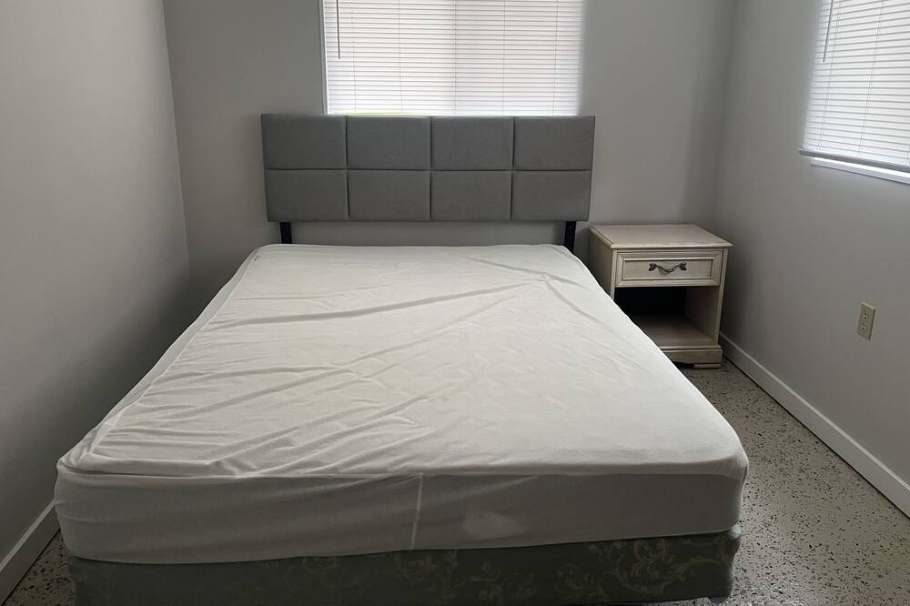 Photo of Bedroom in Roseneath