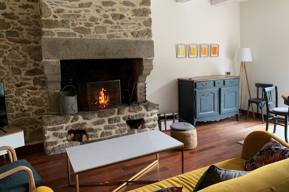 Photo of Livingroom in Esperance-Cottages