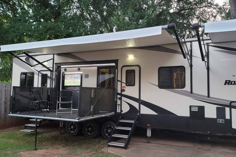 Photo of Outdoor in Southland Oaks