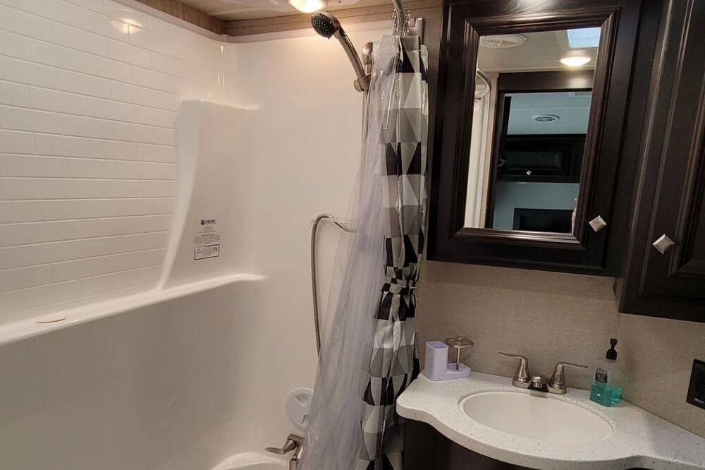 Photo of Bathroom in Southland Oaks