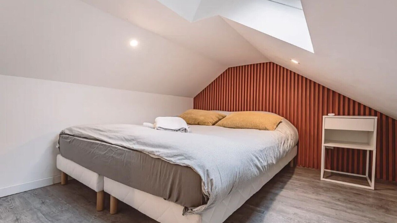 Photo of Others in Courlancy