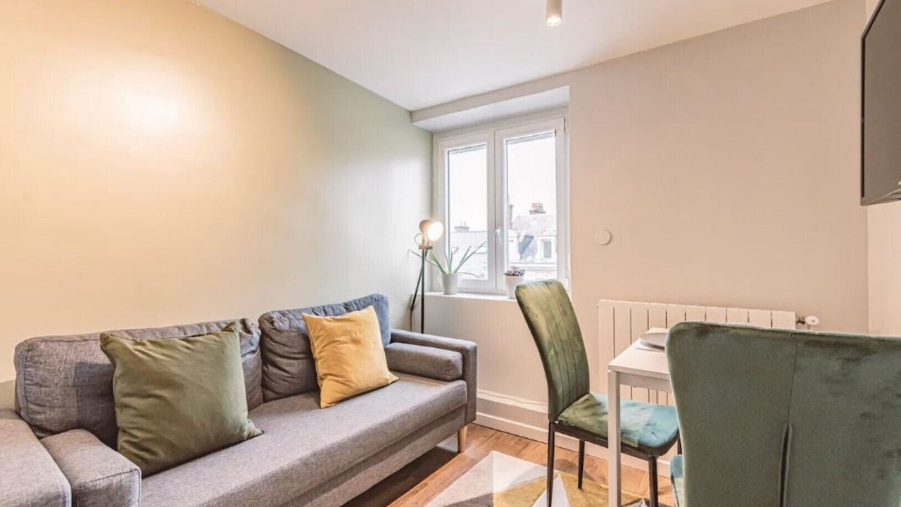 Photo of Livingroom in Courlancy